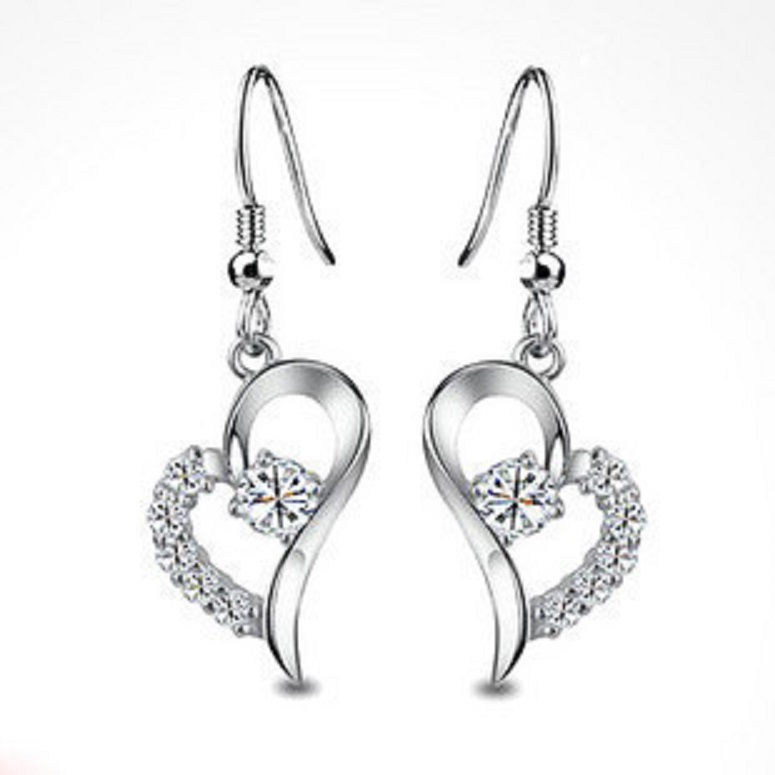 Herz Ohrringe aus 925 Silber mit Zirkonia bestückt